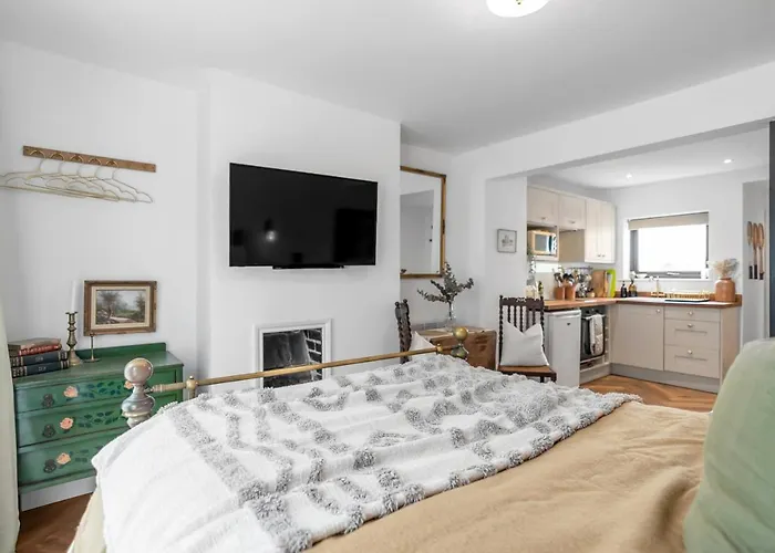 1Br Magdalen Rest Full Kitchen Free Parking