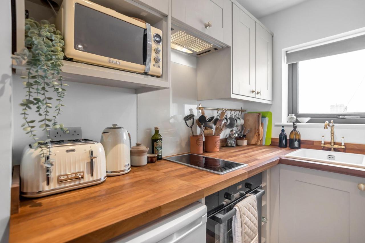 1br Magdalen Rest Full Kitchen Free Parking * NWI