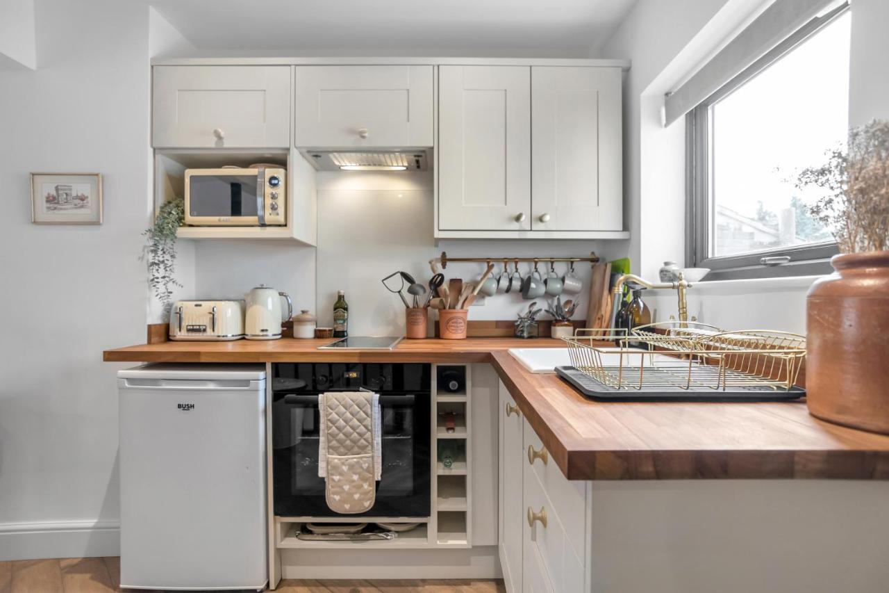 1br Magdalen Rest Full Kitchen Free Parking